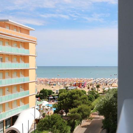 Ca' Laurana Appartement Bibione Buitenkant foto